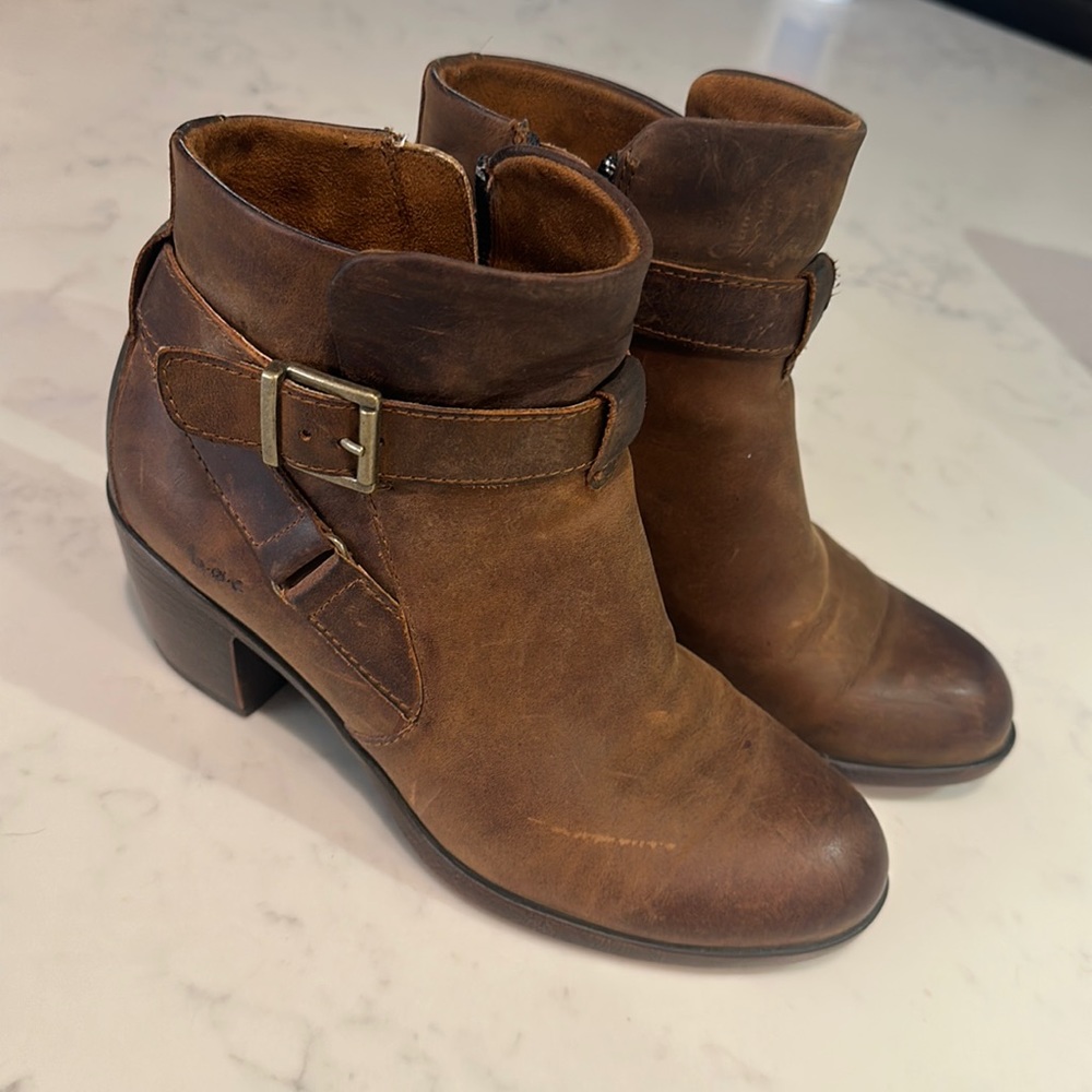 Boots B O C - image 1